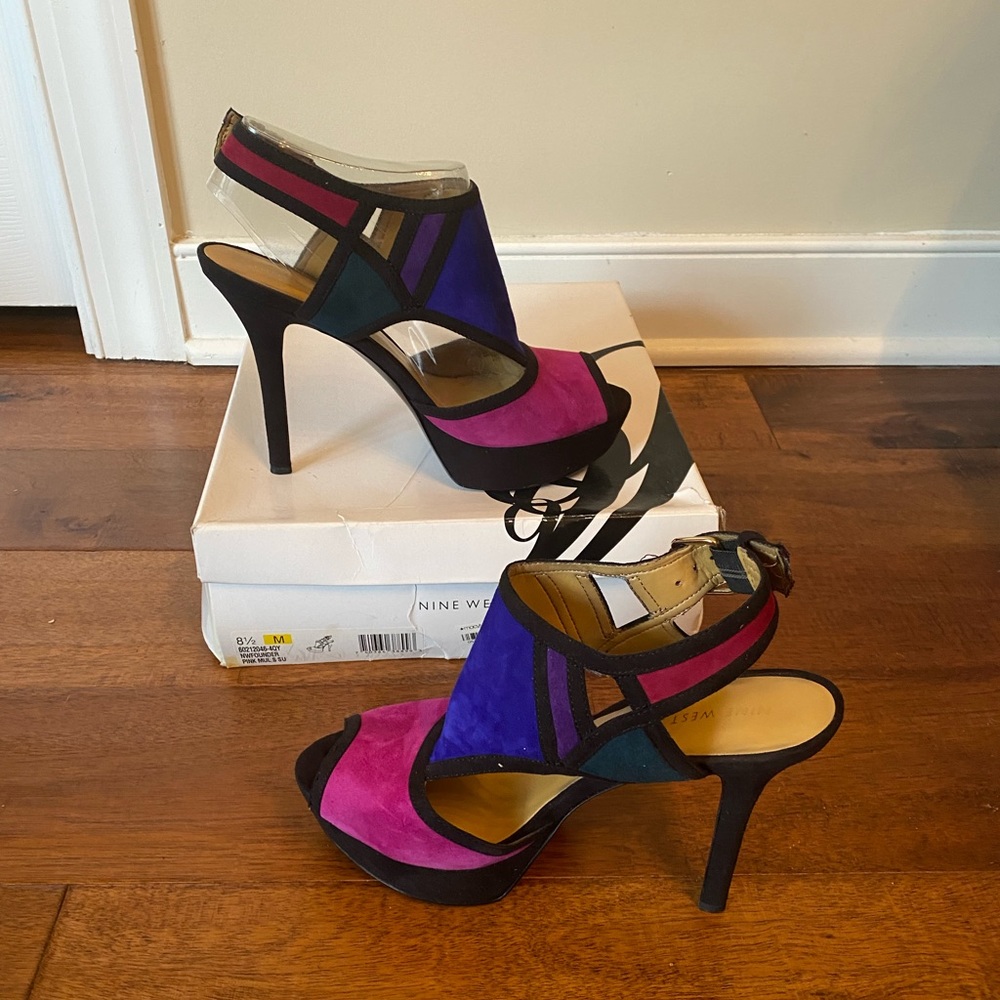Nine West multi block color, suede, peep toe, size 8 1/2 pumps